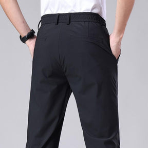 Calça Social Masculina Alfaiataria Finn Graham,  calça social masculina finn graham, alfaiataria masculina, calça social, moda masculina, elegância masculina, estilo clássico, alfaiataria moderna, roupa social, calça elegante, roupa masculina, alfaiataria premium, moda alfaiataria, calça de qualidade, estilo refinado, roupa formal, calça sofisticada, tendência masculina, peça de vestuário, calça premium, moda refinada.