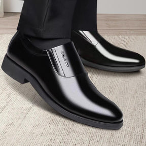 Sapato Social Masculino Oxford em Couro Anthony Gass, sapato social, oxford couro, masculino elegante, conforto refinado, estilo sofisticado, calçado festa, durabilidade, moda masculina, Anthony Gass, calçado premium, elegância contemporânea, sapataria online, moda social, couro legítimo, evento formal, design exclusivo, tendência calçados, refinamento masculino, luxo acessível, compra segura.